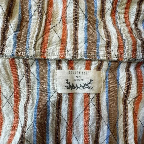 QUILTED COTTON BUTTON FRONT HOODED VEST LIKE NEW | SIZE: SMALL - Picture 9 of 9